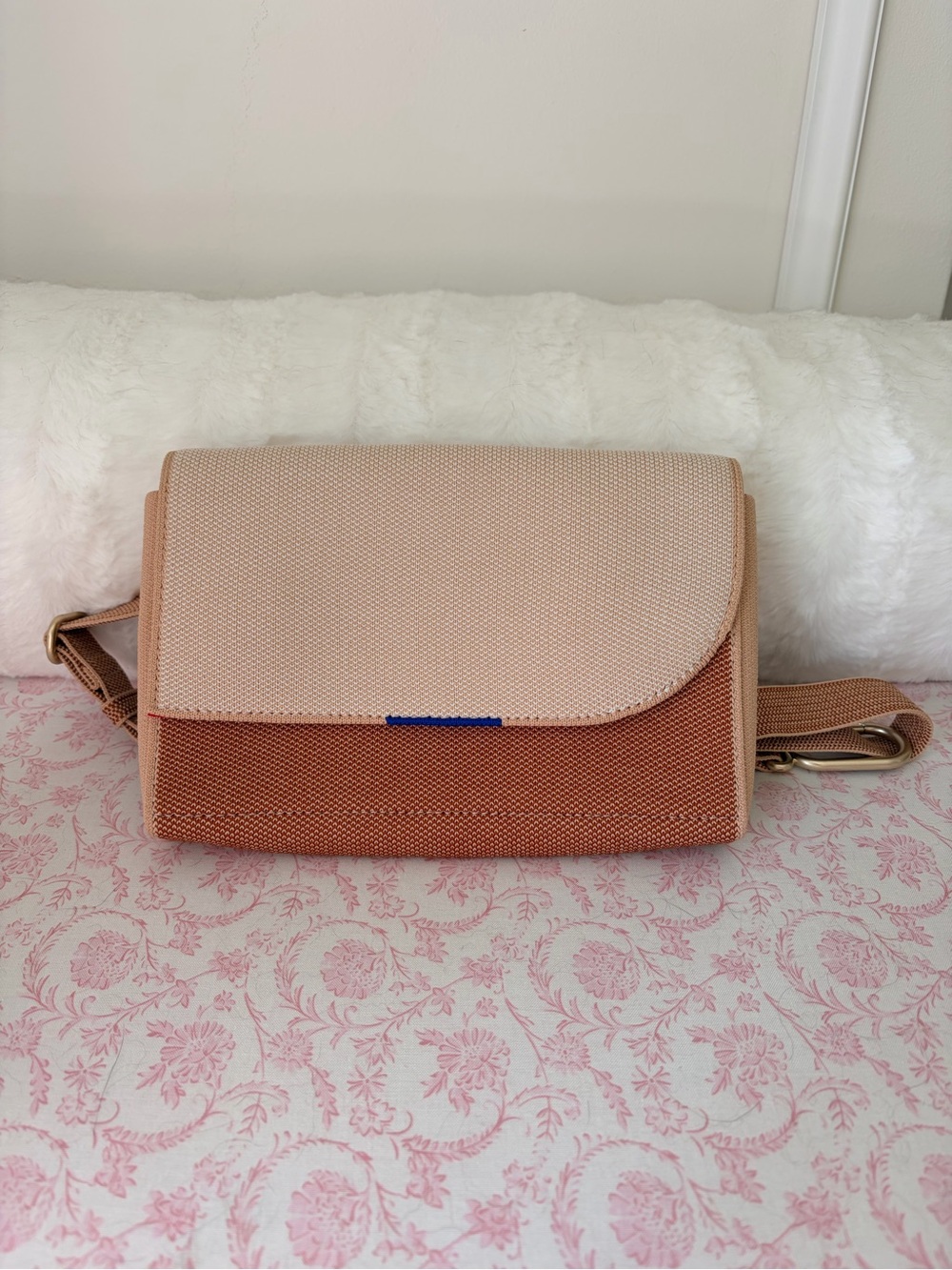 Rothy’s • The Belt Bag • Biscotti Brown